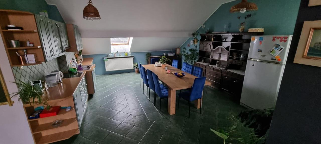 W Komornikach Privatunterkunft *